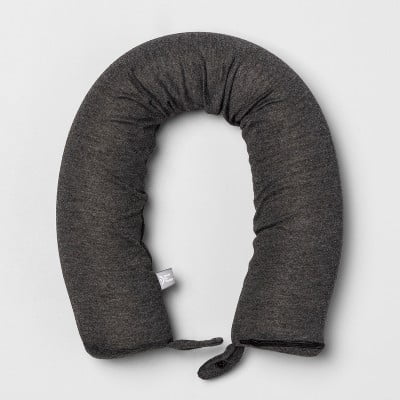 Almohada de cuello para viajes. Made By Design