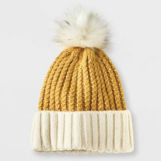 Gorro amarillo. Cat & Jack